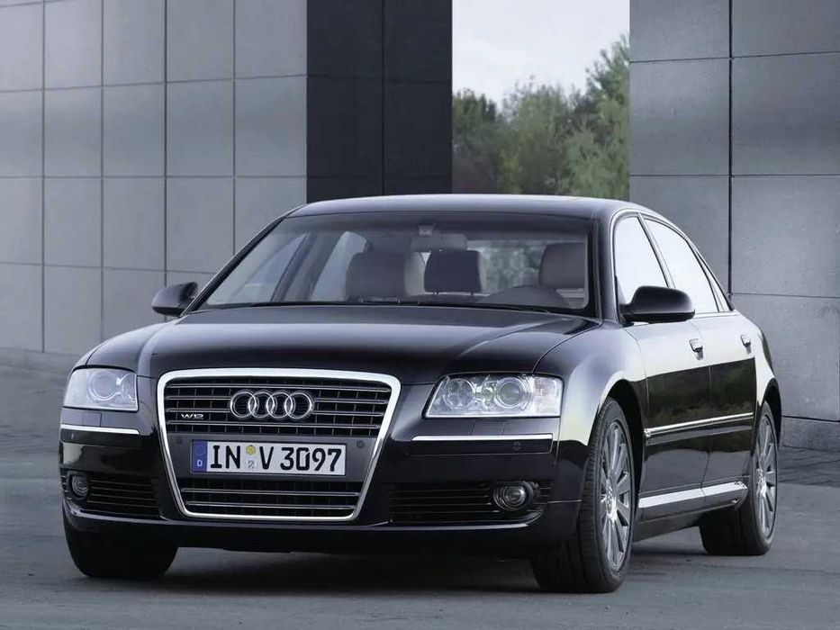 Lobovoy oyna AUDI A8 2003/2009