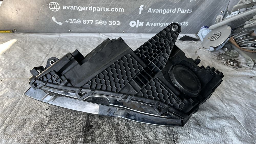 Skoda Superb 2020 десен фар