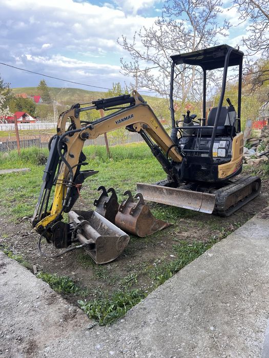 Lucrari miniexcavator