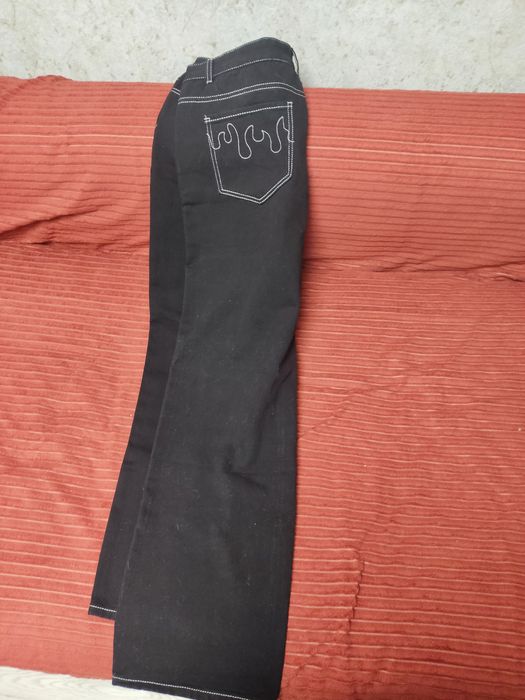 Широкие джинсы чёрные