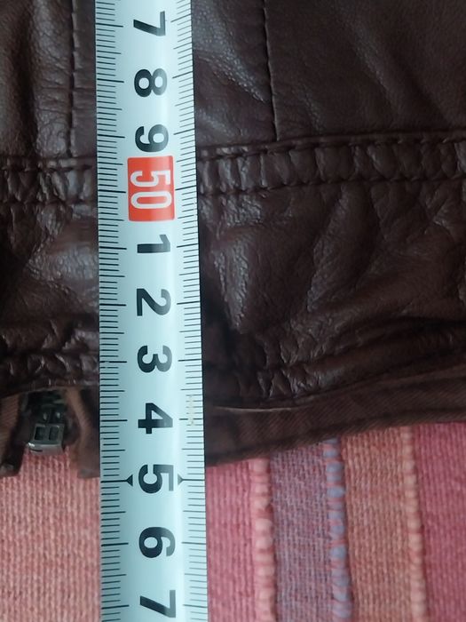 Дамско, кожено яке BERSHKA