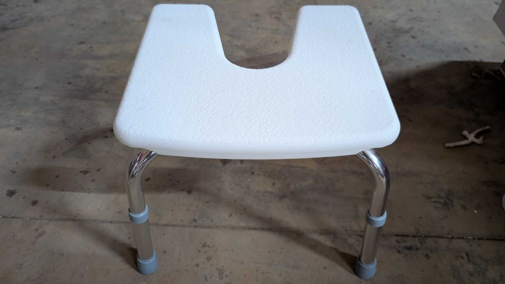 Scaun de Dus Reglabil pe Inaltime, Cadru Aluminiu, Antiderapant