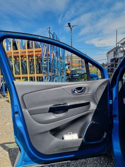 Usa Stanga Fata Renault Captur 2013 - 2017 SUV 4 Usi TAHOE BLUE METALIC TERPM (1513)