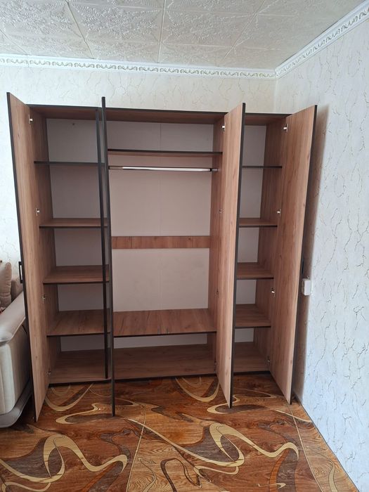 Продам шкаф хорошего качества
