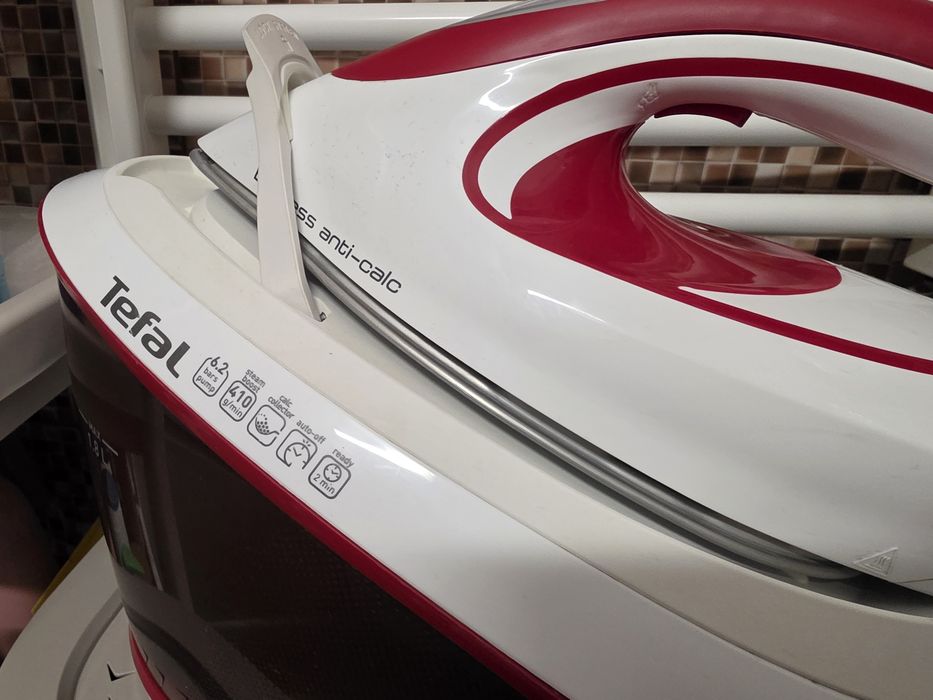 Statie de calcat Tefal Express Anti-Calc SV8030E0