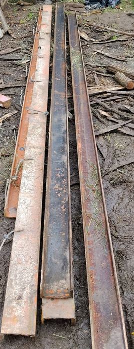 Vând profile U 4 metri jumate lungime 2.5 lei kg