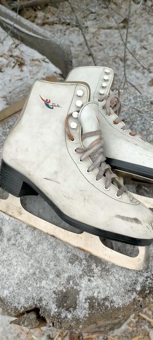 коньки б/у фигурные