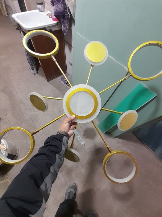 Люстра б/у светодиодная