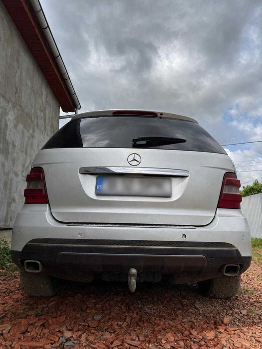 Dezmembrez Mercedes ML 320 CDI 4MATIC an 2008 165 KW