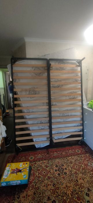 Кровать двуспальная