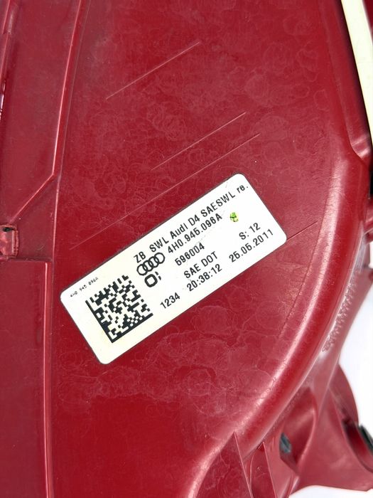 Десен външен стоп AUDI A8 D4 4H0945096A