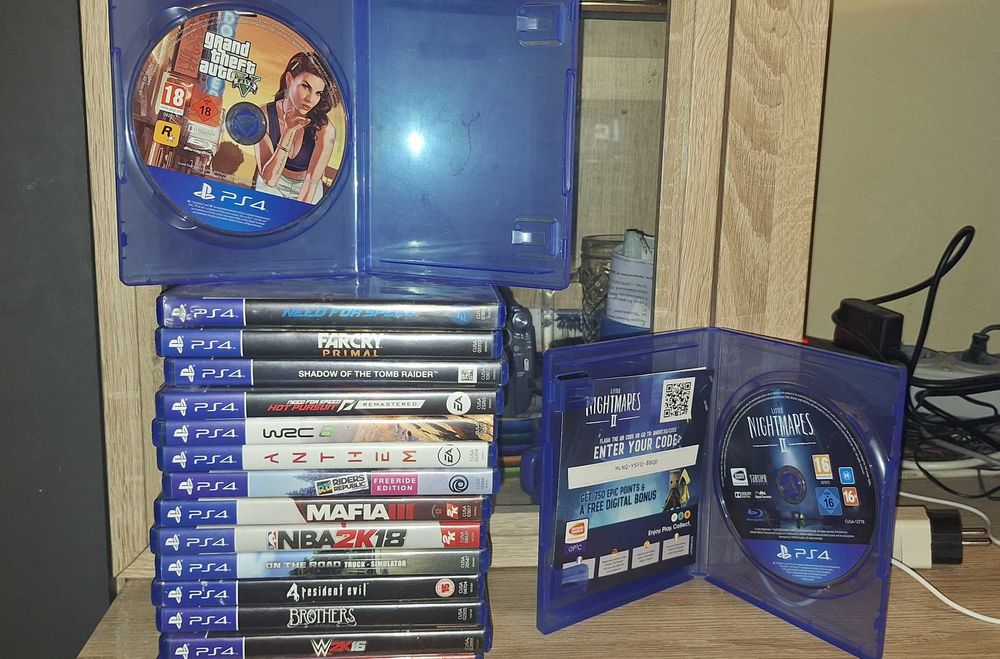Продавам игри за PS4 (Продавам ги защото ми се счупи Playstation-a)