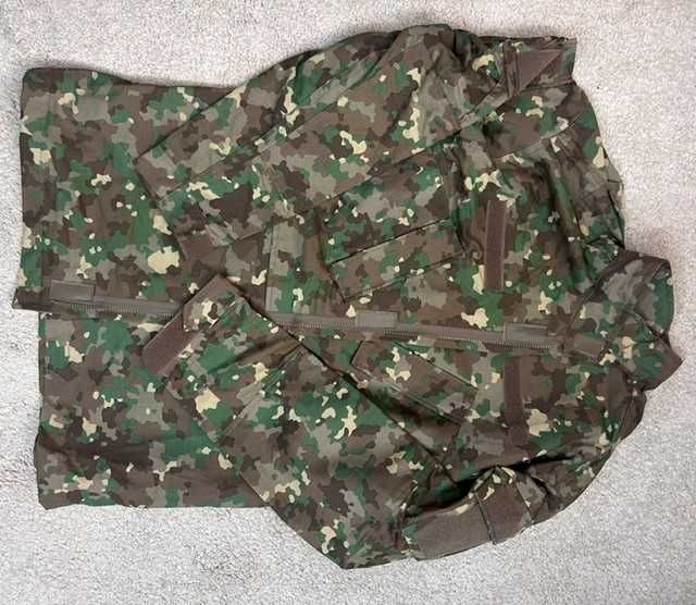 Costum Combat (2 perechi pantalon + 1 veston)