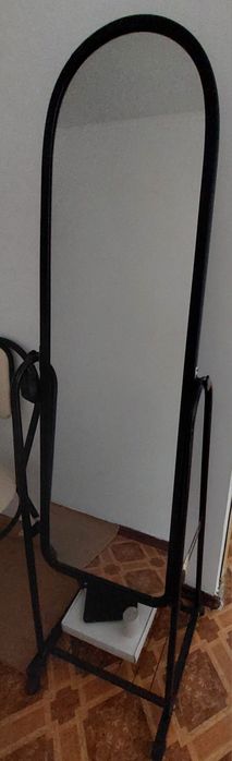 Продаётся напольное зеркало