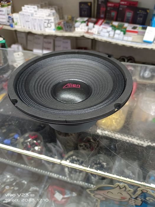 Vând difuzoare cu diametrul de 20cm 8inch