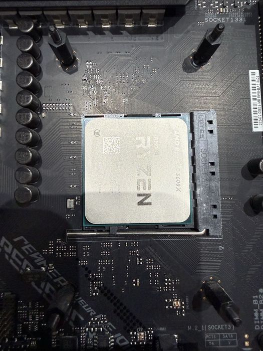 Дъно, процесор, рам и охладител