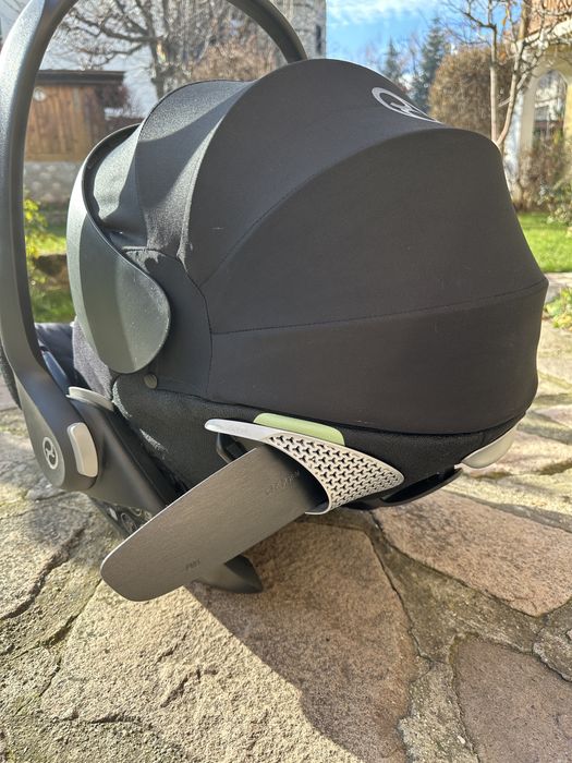 Cybex Cloud T I-Size и база T 360 градуса