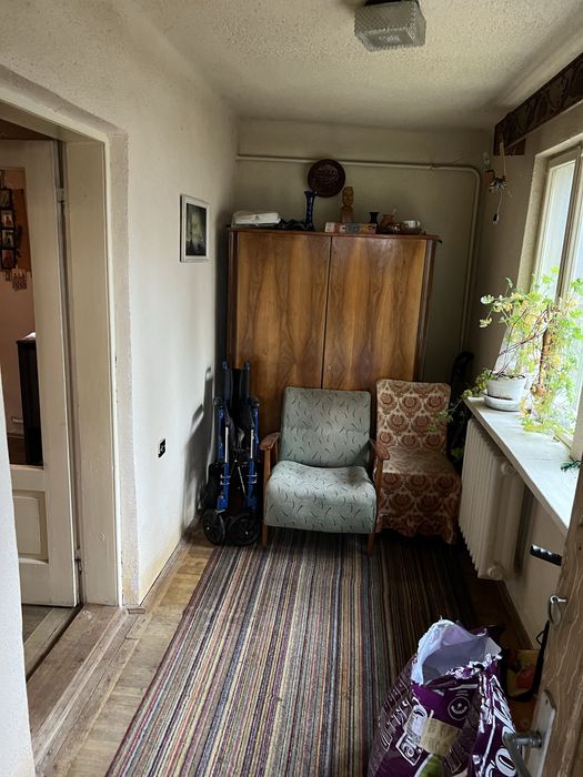 Casa centru Pucioasa - 4 camere/650 mp