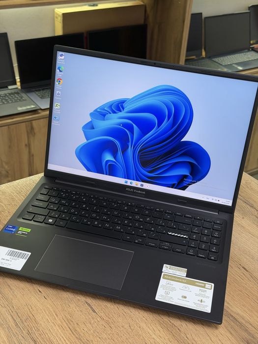 Ноутбук Asus Vivobook Core i7-12
