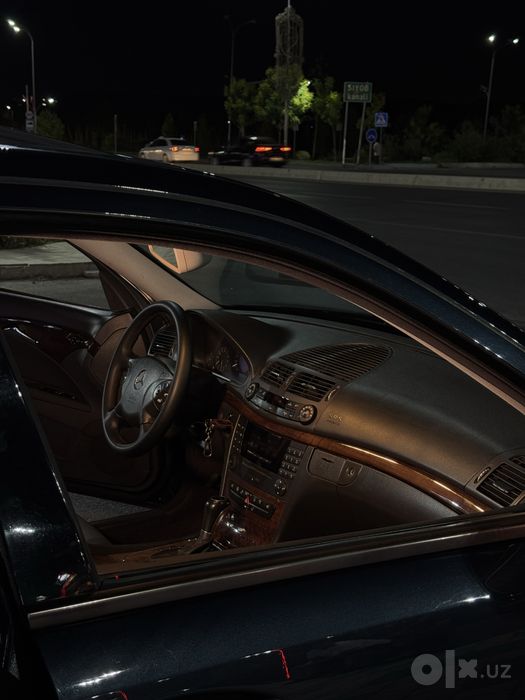 Mercedes Benz w211