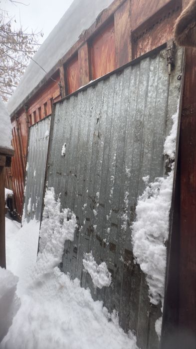 Продам двери из профлиста 3 шт.