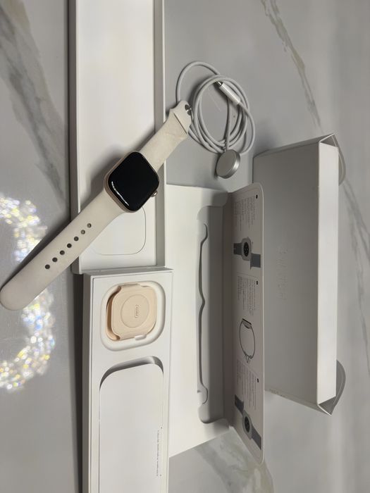 Часы  apple watch 10 series