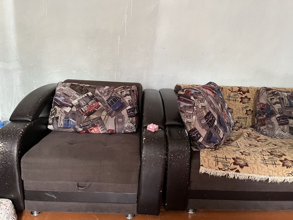 В продаже диван с креслом