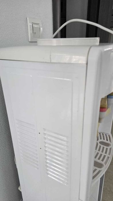 Кулер б/у в офис продам дёшево