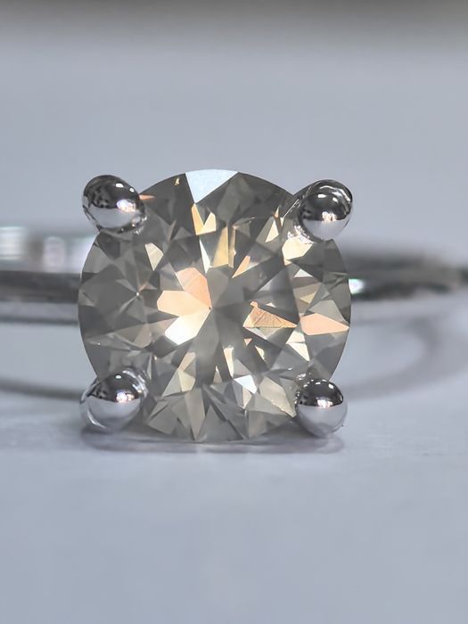 Златен пръстен с диамант 2.16 CT Fancy Color