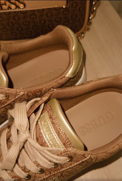 Кроссовки Guess (ориг)
