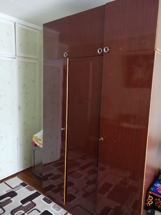 Продам шкаф плательный