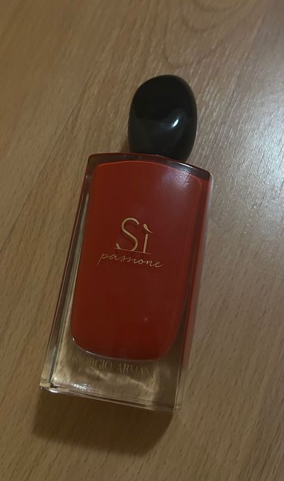Парфюм Giorgio Armani "Si passione"
