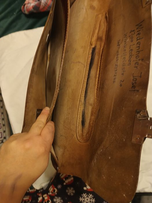 Servieta de piele naturală groasă f veche lucrată manual