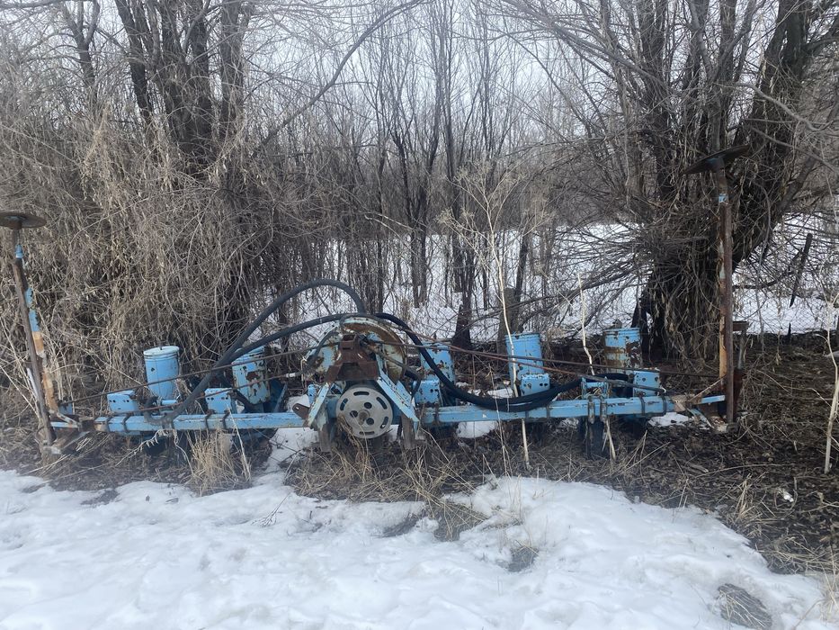 Пневмосеялка для семечек кукурузы