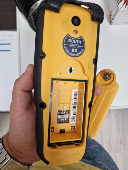 GPS RTK SOUTH Galaxy G1C (cu radio/baza-rover) + H5 – Sistem complet topografie/cadastru