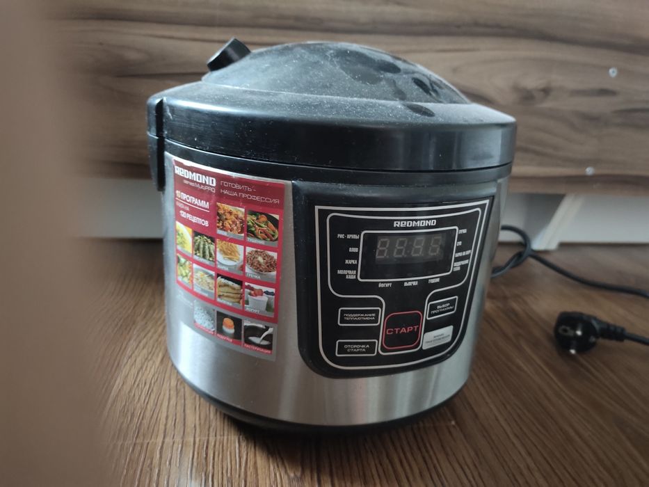 Мультиварка Redmond
