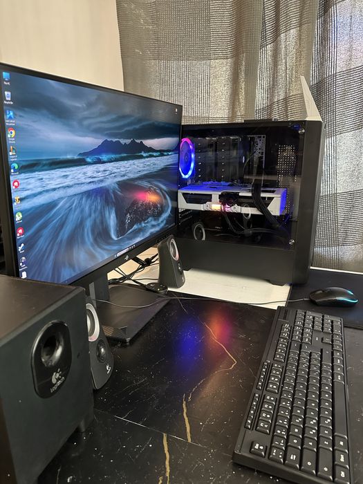 Ultra Gaming PC - Ryzen 9 9900x, Sapphire Pure RX 9070 XT 16 GB, 16 GB DDR5 6000 MHz CL 30, SSD Nvme 1TB, Monitor 4k 180Hz/FullHD 320 HZ