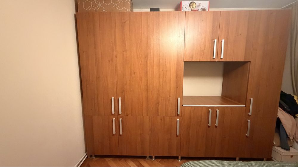 Dulap Dormitor/Living maro/rosiatic - in stare buna