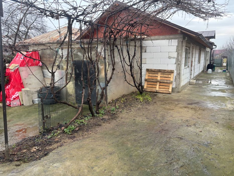 Casa de vânzare în orașul Mizil,str decebal 1200 MP Nr 17,