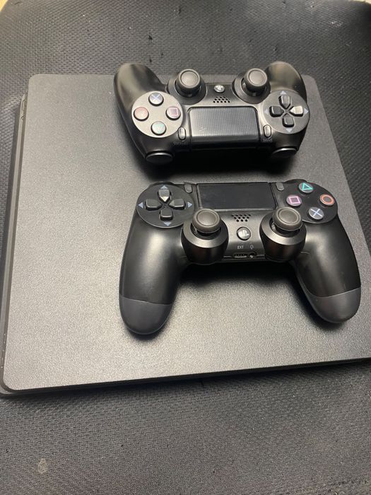 Playstation 4 С Телевизором и двумя джостиками