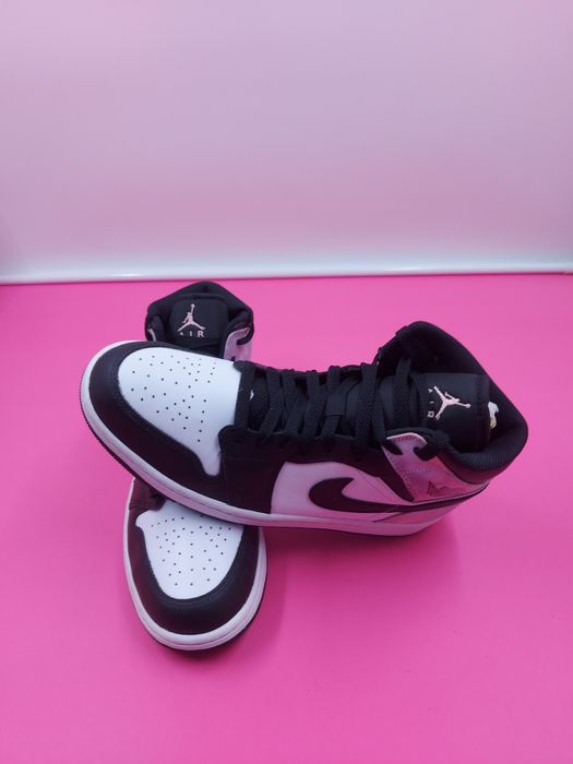 Jordan 1 Mid Se номер 42.5 Оригинални мъжки  кецове