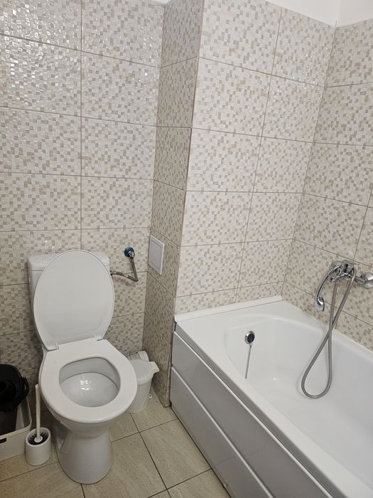 De închiriat Ap O Cameră