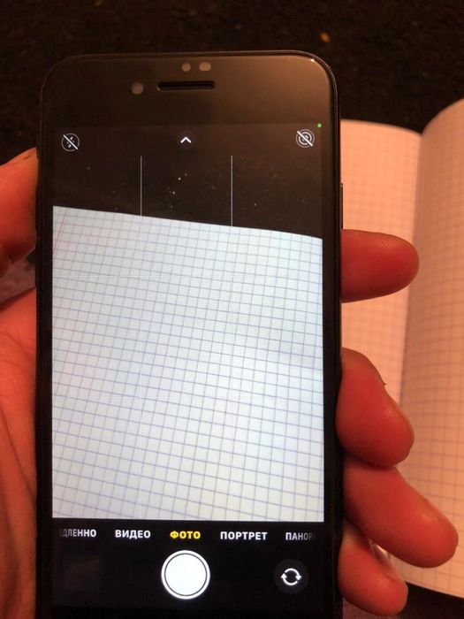 Продам Iphone SE 2020 64gb EAC