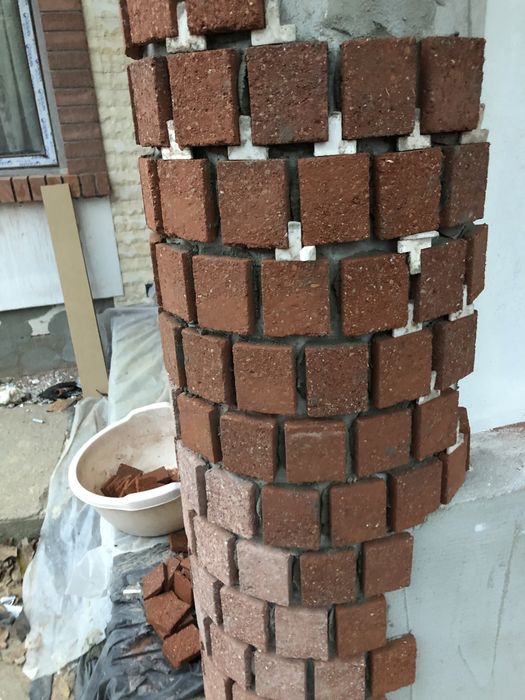 Caramida aparenta (șamotă feliata roșie)