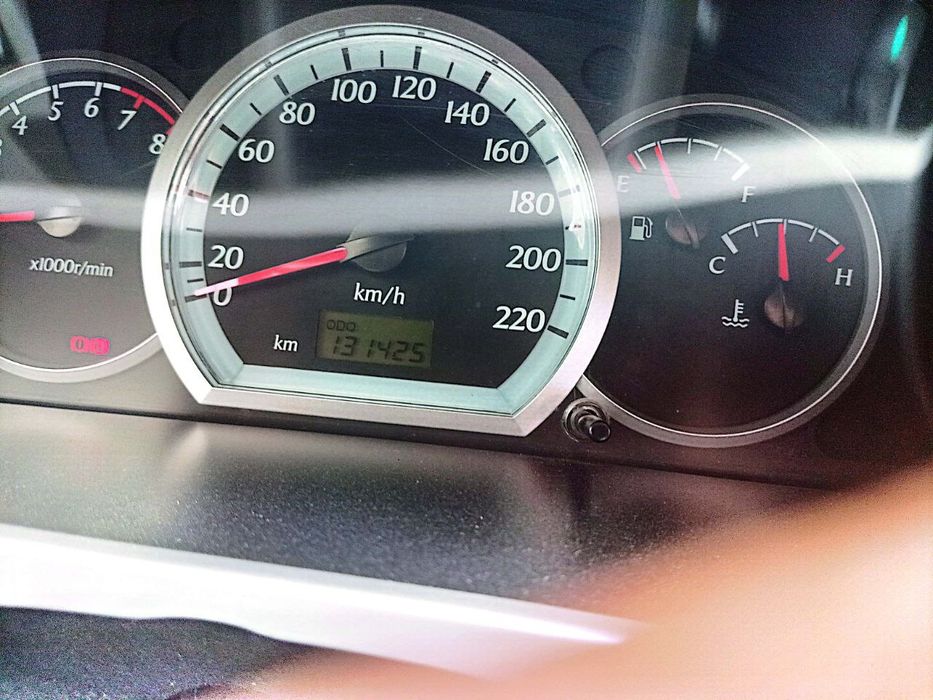 Jentra 1.5 srochna sotiladi holati ideal ozila korib tekshirip olasila