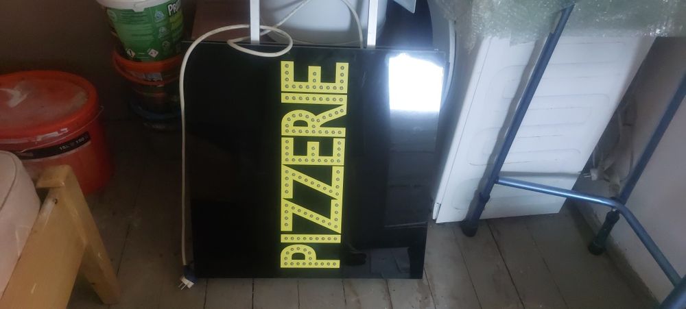 Mobilier pizzerie si bar.