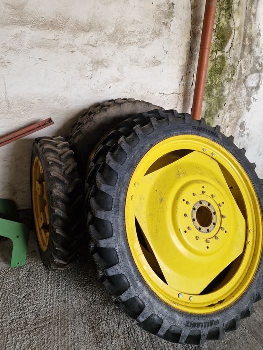 Roti înguste John deere noi si sh
