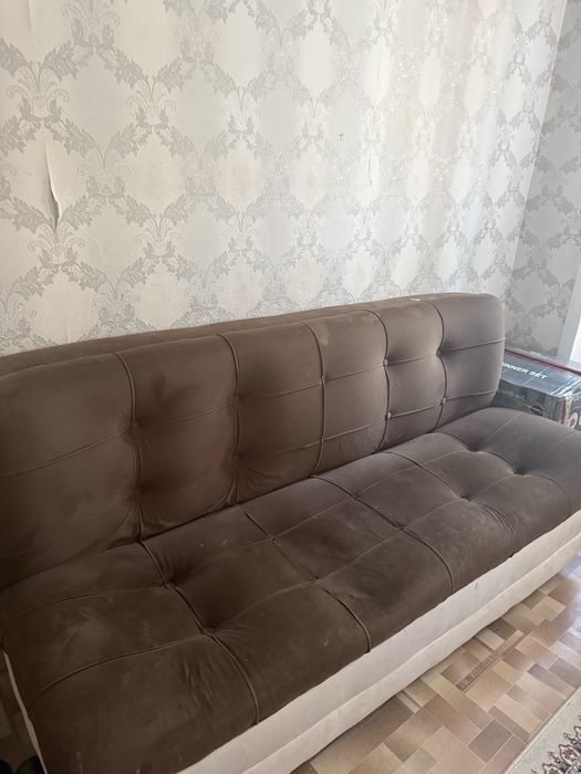 диван трансформер, коричневого цвета
