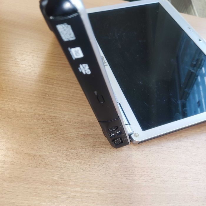 DELL 1420 4GB RAM ,SSD и чанта Samsonite