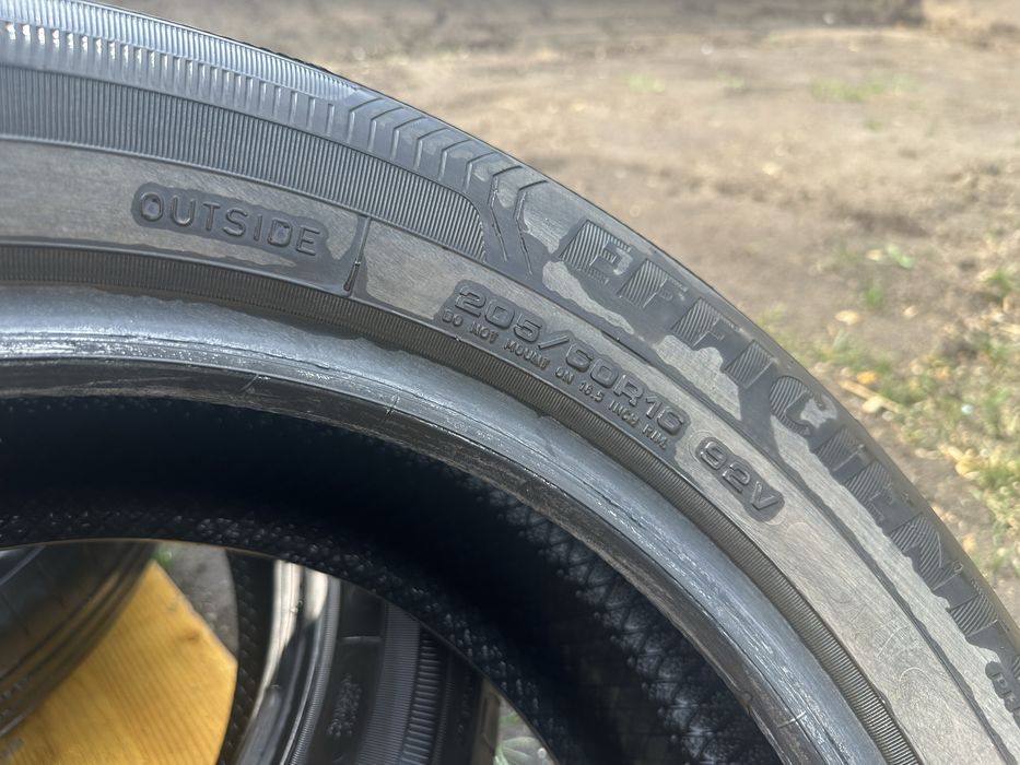 Set 4 Anvelope Vara Goodyear EfficientGrip 205/60 R16 92V - DOT 2020 (Skoda Kamiq / VW / Seat)